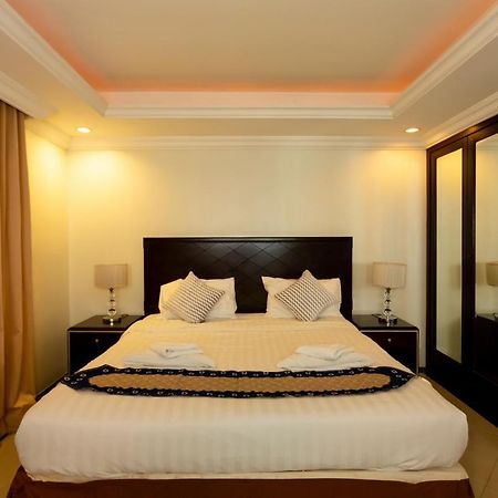 Ivory Palace Hotel Pattaja Kültér fotó