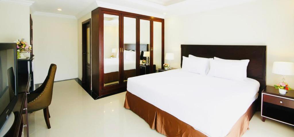 Ivory Palace Hotel Pattaja Kültér fotó