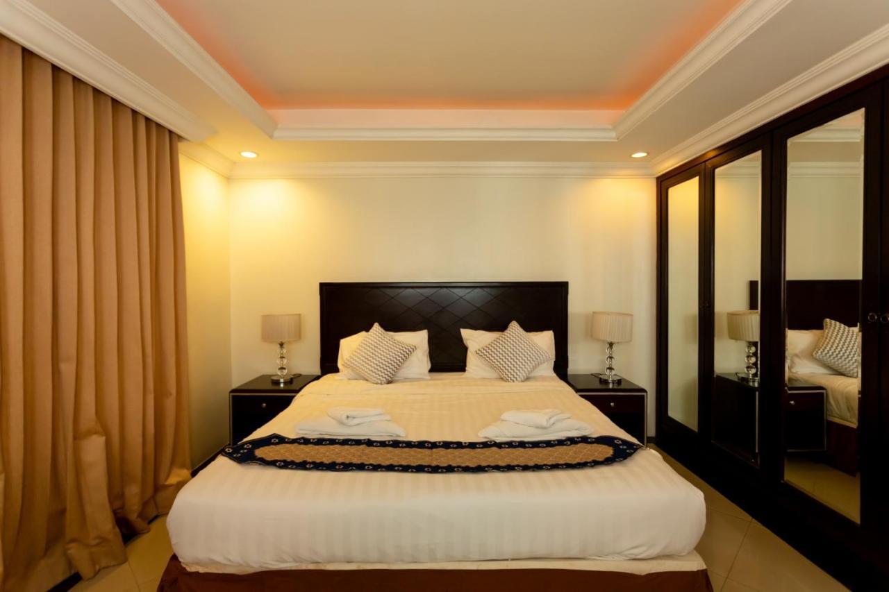 Ivory Palace Hotel Pattaja Kültér fotó